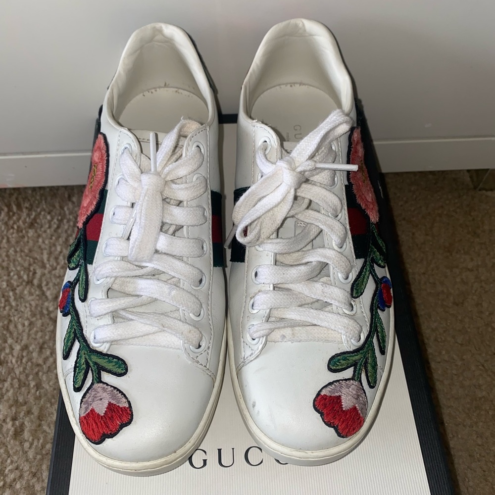 Gucci sneaker size 5